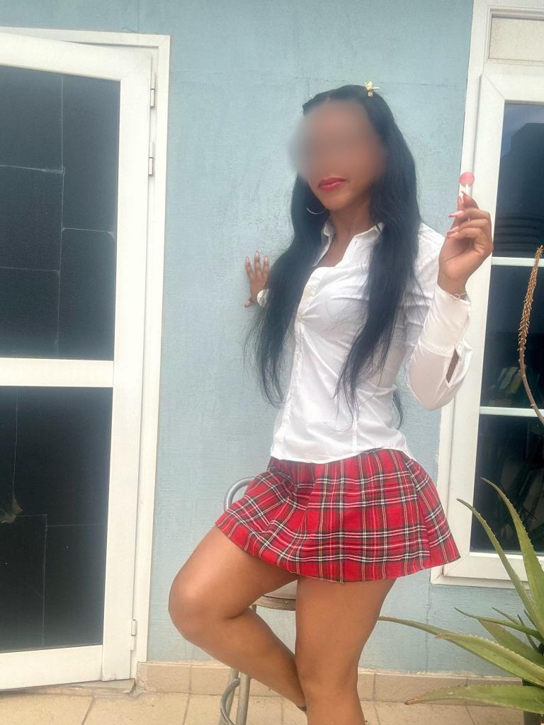 613600288: Chica busca chico en Tenerife