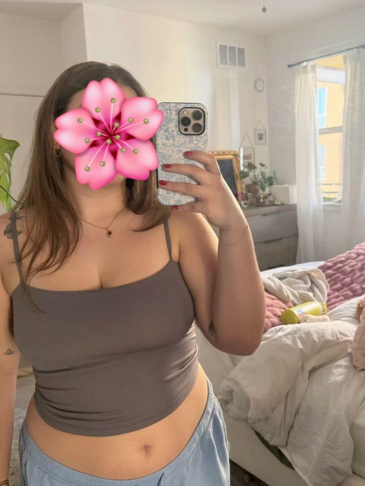 631406428: Chica busca chico en Madrid