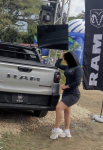 610668378: Chica busca chico en Cádiz