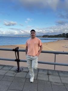 697165304: Chico busca chica en Cantabria