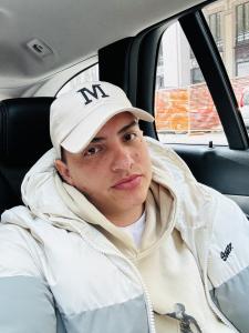 697165304: Chico busca chica en Cantabria