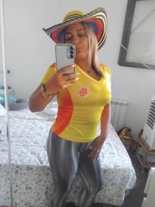614961799: Chica busca chico en Tarragona
