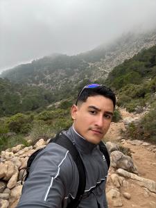 664407620: Chico busca chica en Valencia