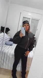 641773093: Chica busca chico en Tarragona