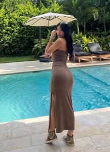 631813975: Chica busca chico en Cantabria