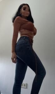 642690669: Chica busca chico en Málaga