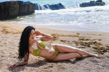 663413335: Chica busca chico en Mallorca