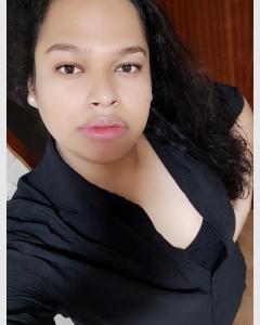 613683345: Chica busca chico en Madrid