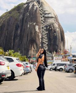 655699529: Chica busca chico en Granada