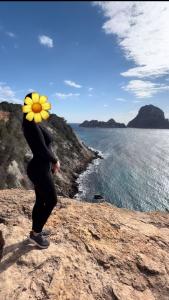 642969009: Chica busca chico en Ibiza