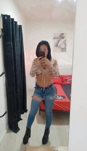 641050531: Chica busca chico en Barcelona