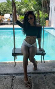 613762468: Chica busca chico en Granada