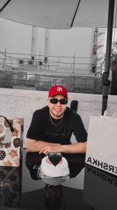 643023847: Chico busca chica en Valencia