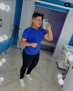 614581617: Chico busca chica en Las Palmas