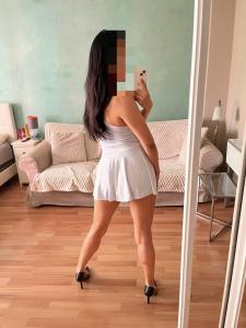 641478155: Chica busca chico en Madrid