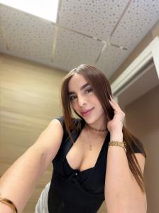 672817529: Chica busca chico en Alicante