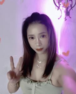 670295437: Chica busca chico en Valencia