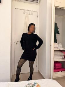 655734563: Chica busca chico en Sevilla