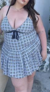 643683209: Chica busca chico en Madrid