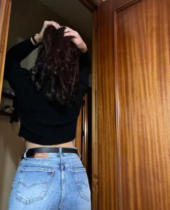 631017641: Chica busca chico en Sevilla