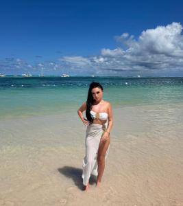 631505373: Chica busca chico en Alicante