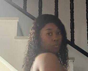 637963807: Chica busca chico en Sevilla