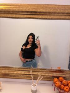 689083467: Chica busca chico en Tenerife