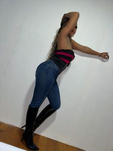 613748477: Chica busca chico en Asturias