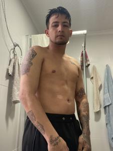 614763132: Chico busca chica en Alicante