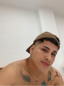 613637662: Chico busca chica en Alicante