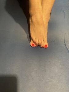 663092104: Chica busca chico en Barcelona