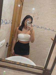 610708957: Chica busca chico en La Coruña