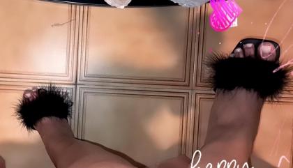 672597266: Chica busca chico en Granada