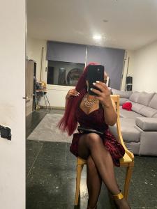 722465042: Chica busca chico en Barcelona