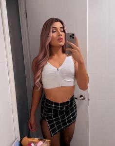 613275192: Transexual en Cádiz