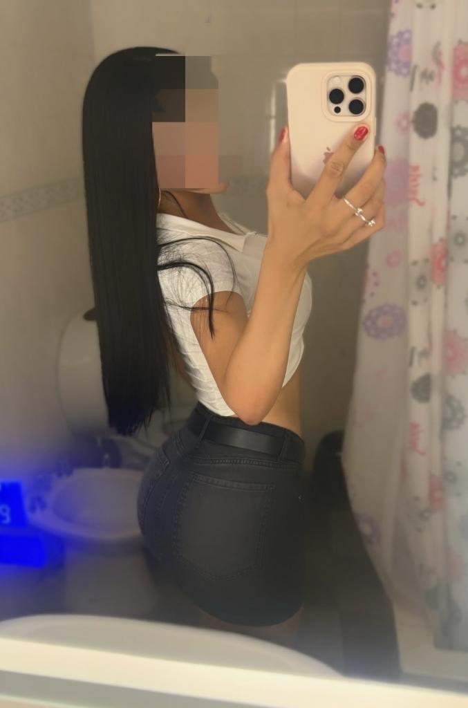 604315601: Chica busca chico en Málaga