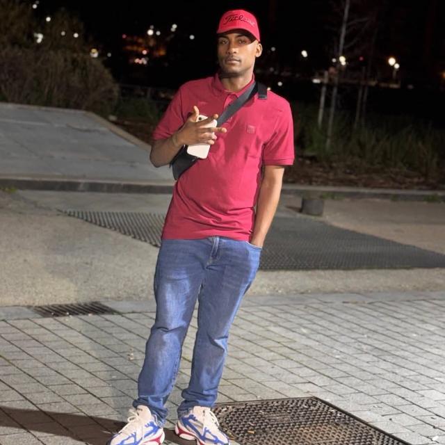 Chico busca chica en Madrid: 