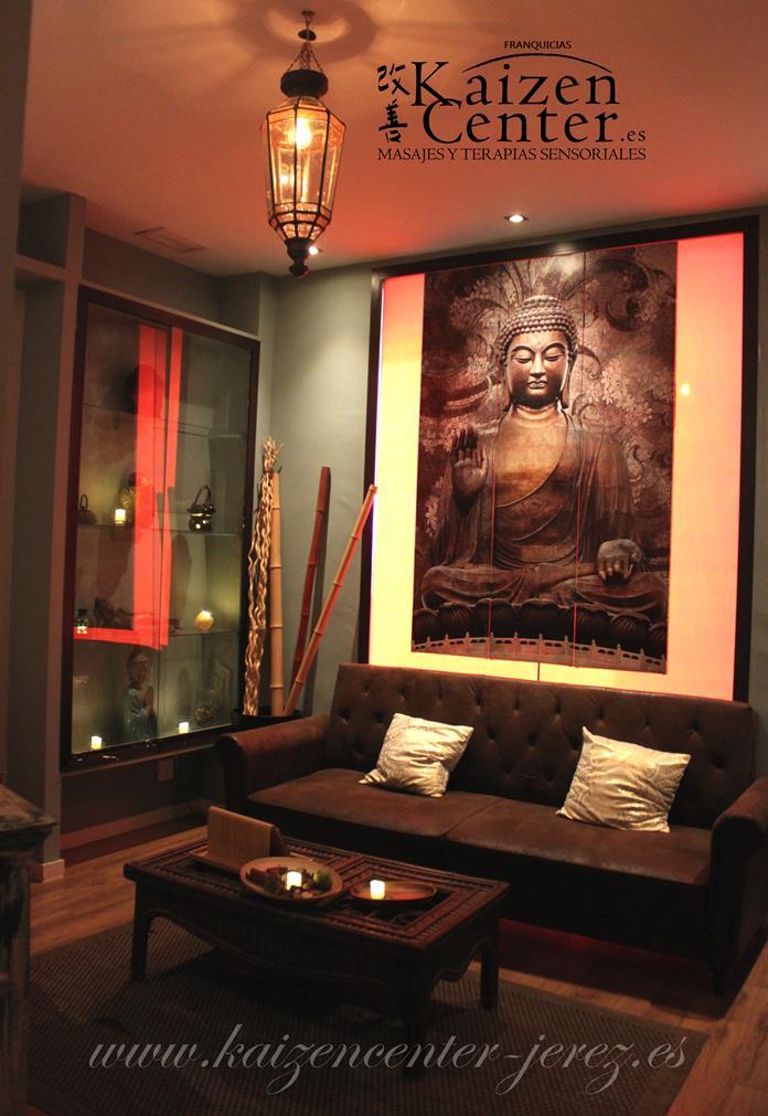 Chico busca chica en Cádiz: 