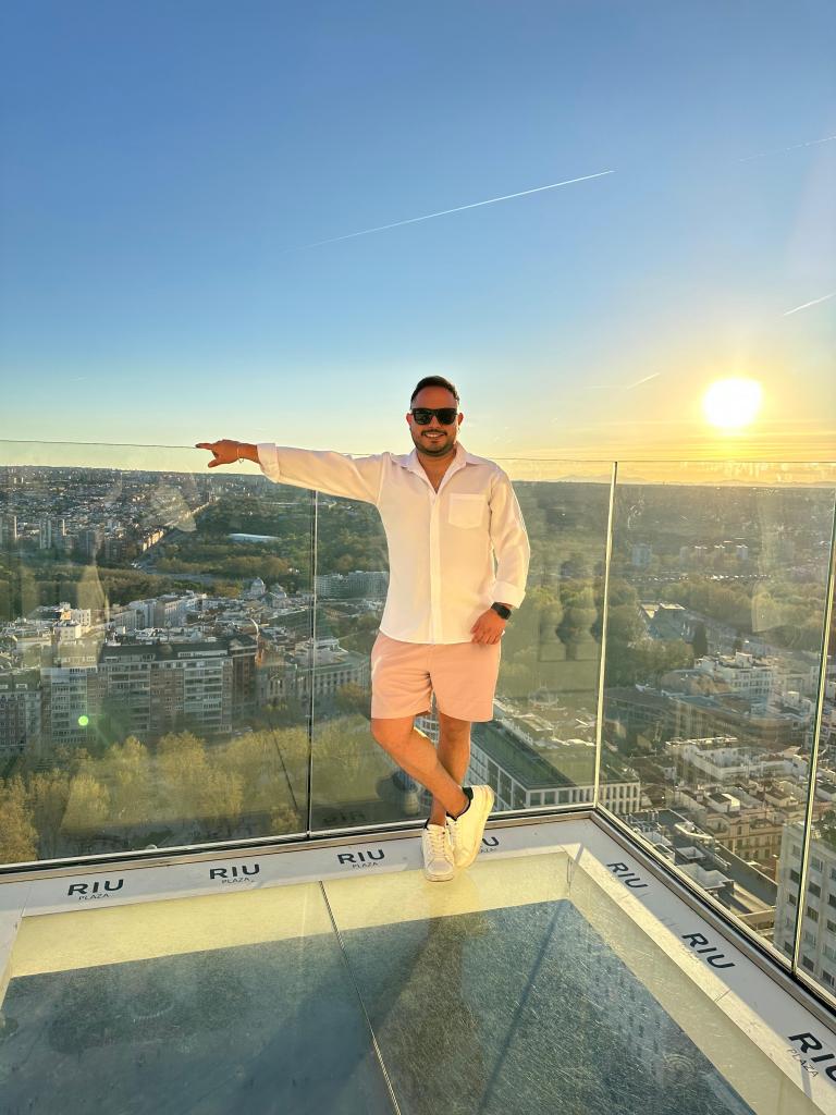 614916965: Chico busca chica en Madrid