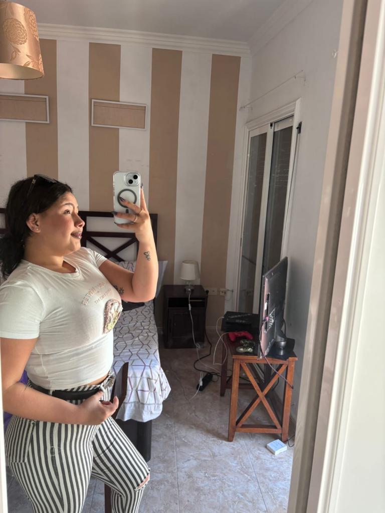 689083467: Chica busca chico en Tenerife