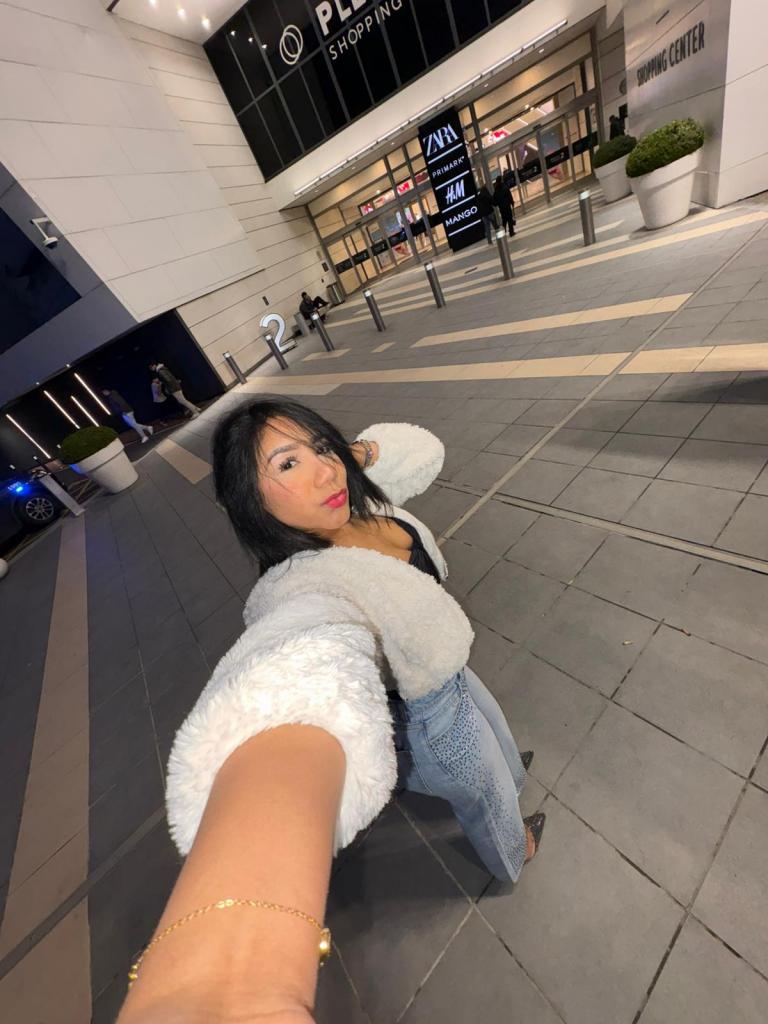 Chica busca chico en Tenerife: 