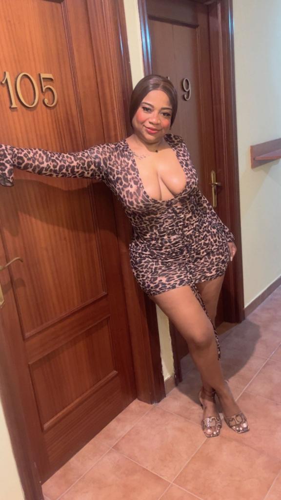 Chica busca chico en Cádiz: 