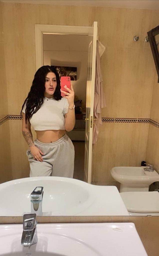 Chica busca chico en Cádiz: 