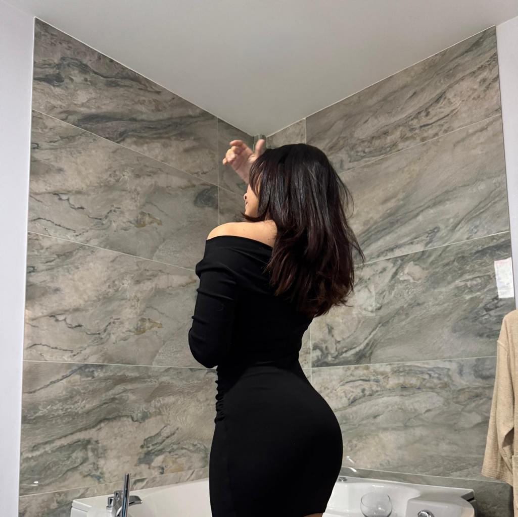 Chica busca chico en Málaga: Chica busca chico