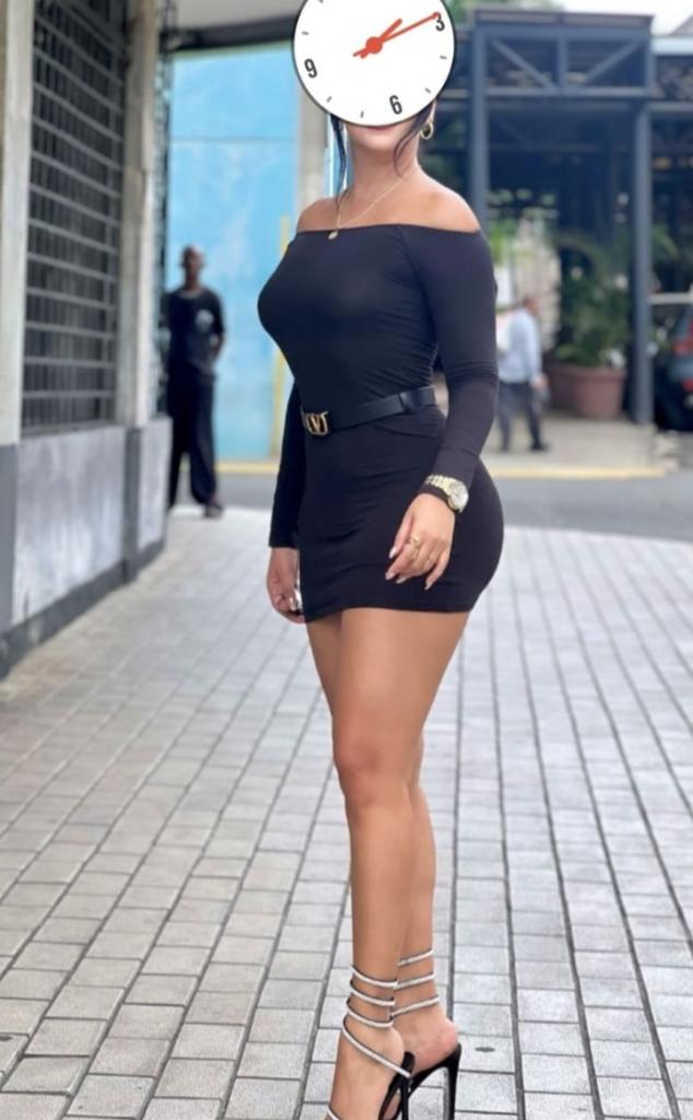 677355879: Chica busca chico en Almería