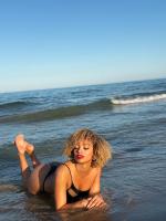 649828074: Chica busca chico en Sevilla