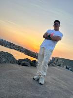 697165304: Chico busca chica en Cantabria