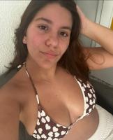 722580045: Chica busca chico en Gerona