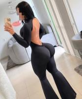 663186087: Chica busca chico en Sevilla