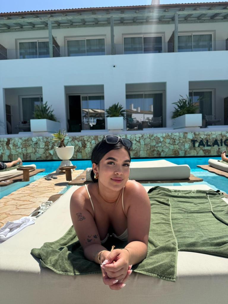 647982133: Chica busca chico en Valencia